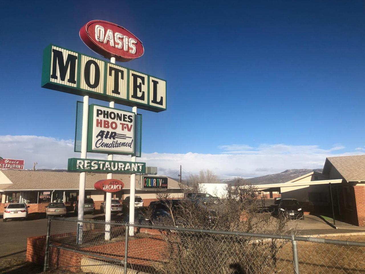 Oasis Botique Motel Raton Extérieur photo